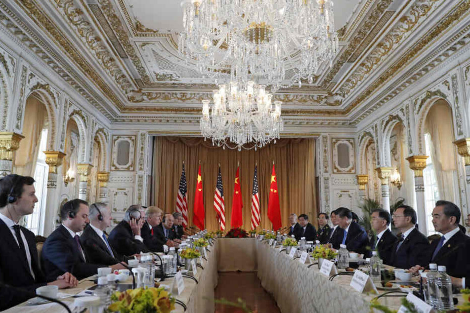 Beim Besuch des chinesischen Staatschef wurde auch im Mar-a-Lago diniert. Ob sich jemand den Magen verdorben hat, ist unklar.