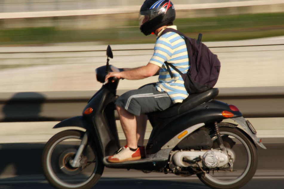 Auf seiner Flucht vor der Polizei nahm der 16-Jährige keine Rücksicht (Symbolbild).