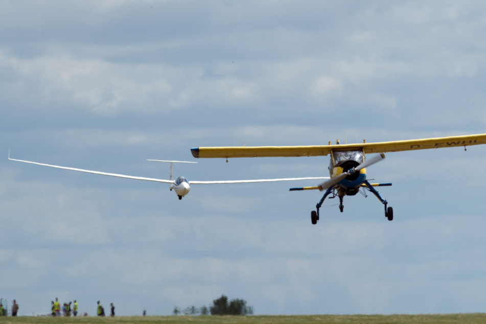 Das Flugzeug konnte nach dem Start nicht an Höhe gewinnen und stürzte ab (Symbolbild).