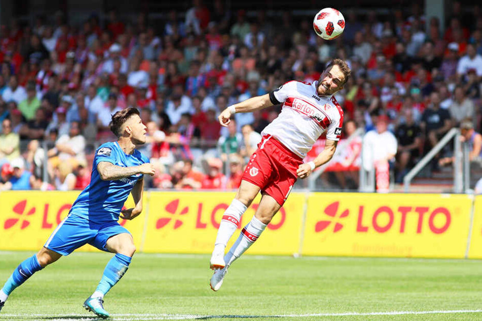 Fabio Viteritti (r.) köpft zum 2:0 ein - mit einer herrlichen Bogenlampe!