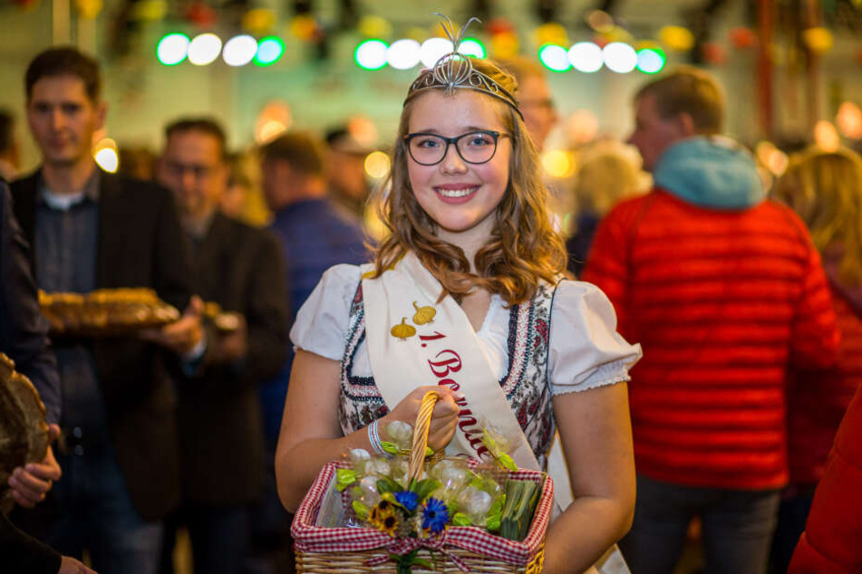 Zwiebelkönigin Franziska (18) gehört jetzt zum sächsischen "Land-Adel".
