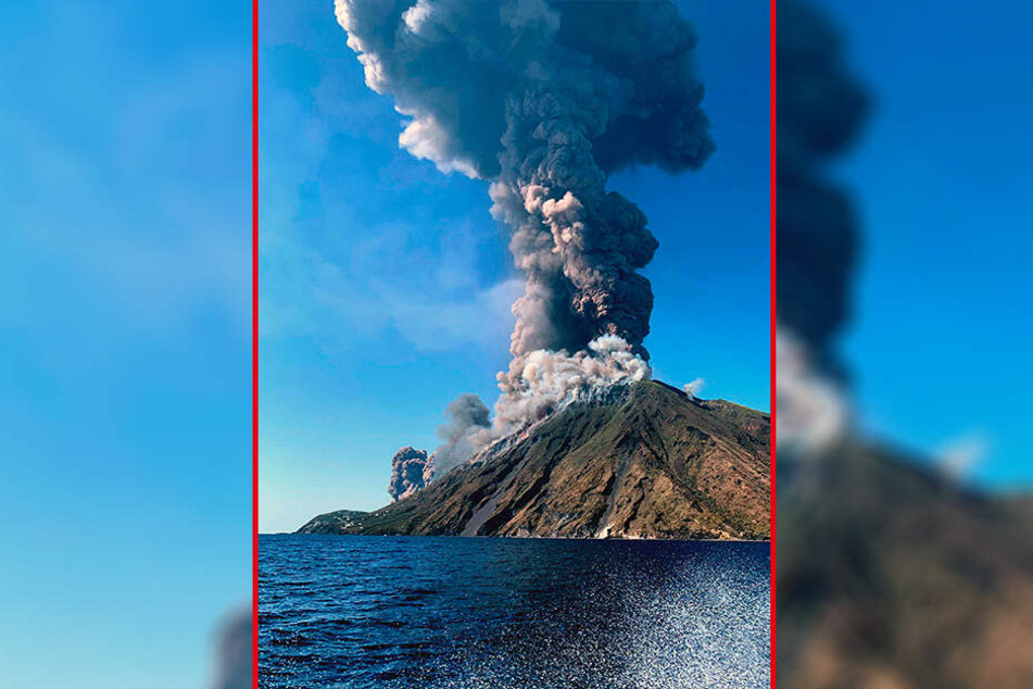 Beim Ausbruch des Vulkans Stromboli in Italien ist mindestens ein Mensch ums Leben gekommen.