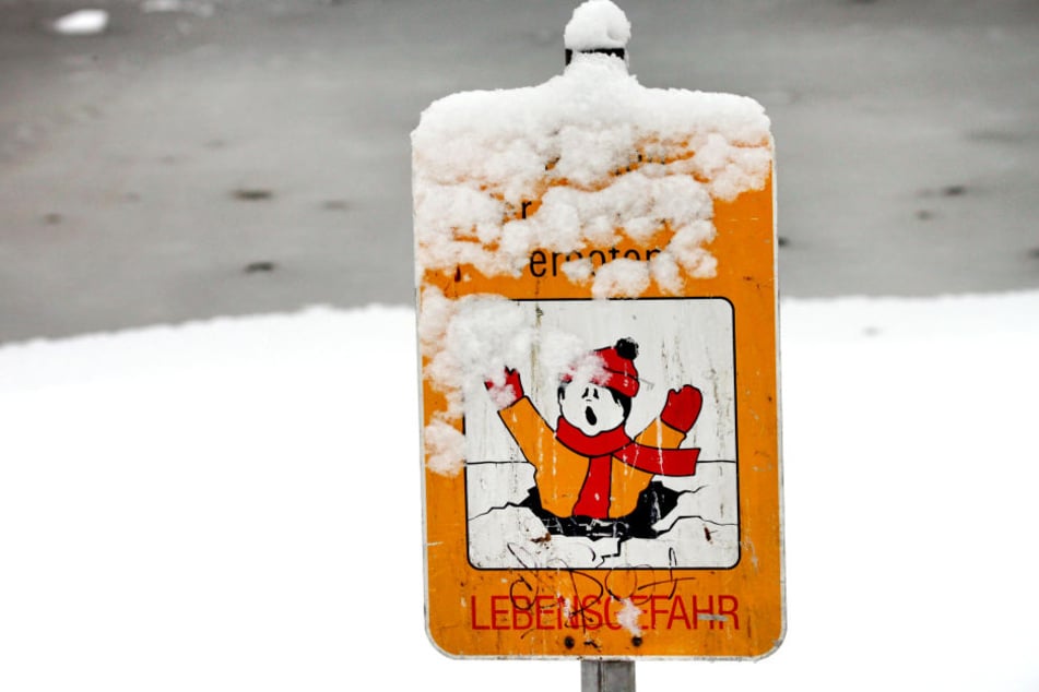 Vermeintlich zugefrorene Seen bilden eine große Gefahr.