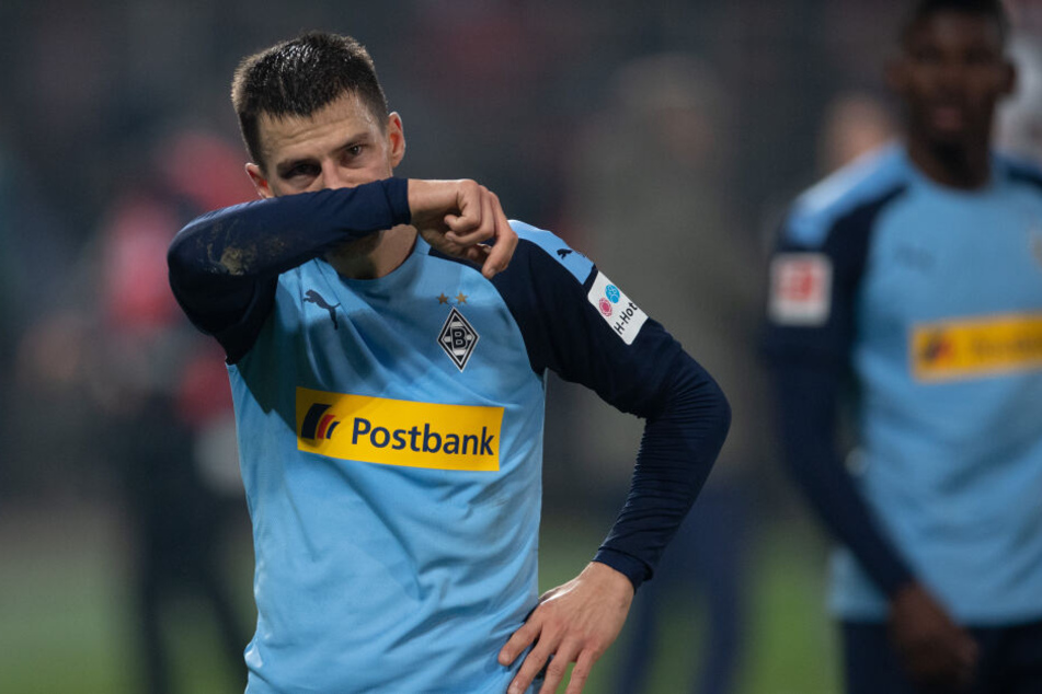 Stefan Lainer von Mönchengladbach zeigt sich nach der verlorenen Partie gegen Union Berlin enttäuscht.