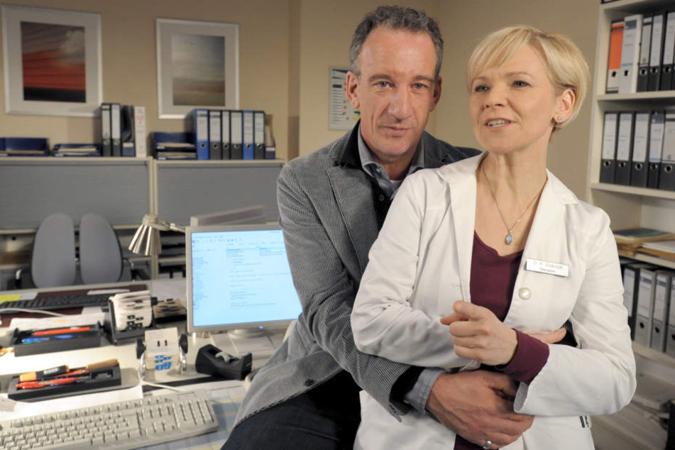 Dr. Kathrin Globischs Ex-Verlobter Alexander Weber taucht plötzlich wieder auf und stellt das Leben der Ärztin auf den Kopf. (Archivbild)