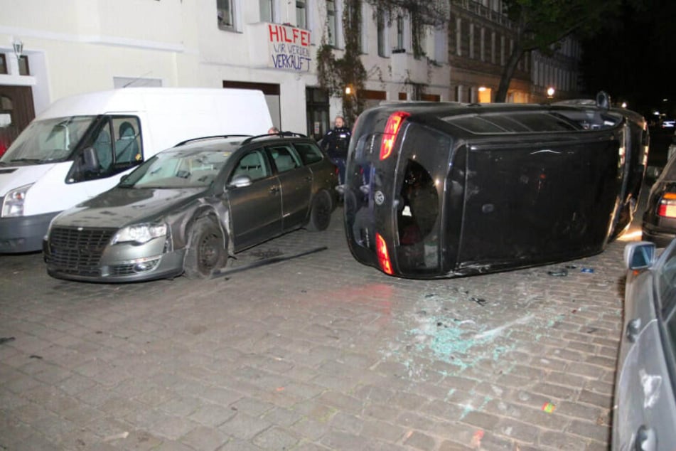 Der Kompaktvan liegt auf der Seite