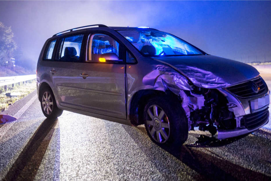 Vier Menschen wurden durch die Karambolage auf der A5 verletzt.