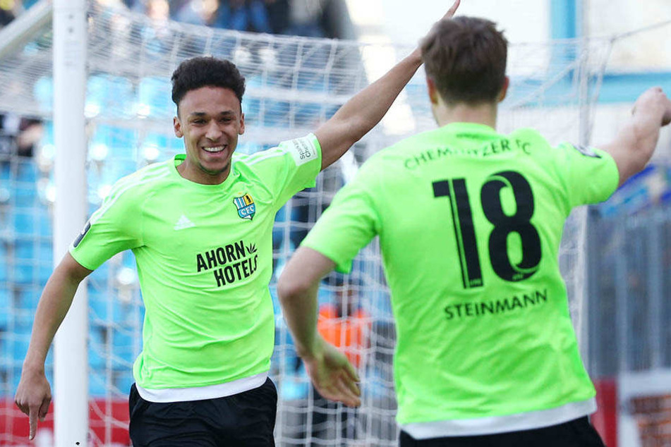 Jamil Dem (l.) möchte nach der Partie gegen Mainz erneut jubeln.