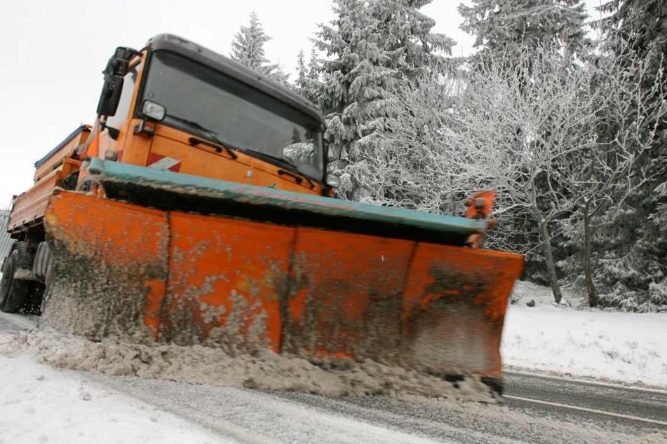 Bereit für den Ernstfall ist Thüringens Winterdienst. Dies bestätigte das Verkehrsministerium am Dienstag.