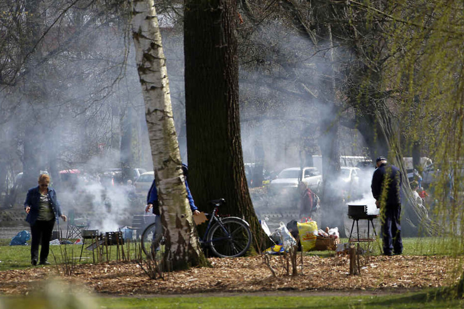 Grillen auf öffentlichen Grillplätzen in Chemnitz ist ab sofort verboten.