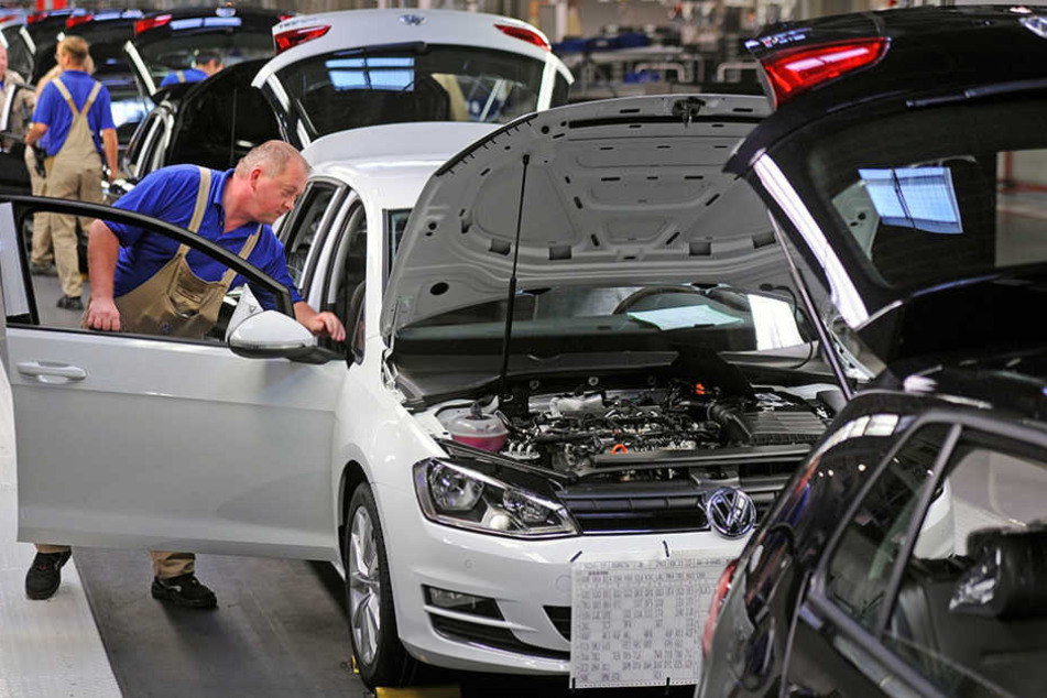 Die Golf-Montage bei VW in Zwickau. Dessen Digitalisierung ist Thema des Automobilkongresses.