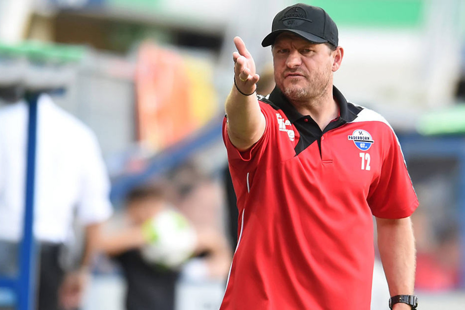 SC Paderborn-Trainer Steffen Baumgart (45) will mit den Fans ein gutes Spiel liefern.