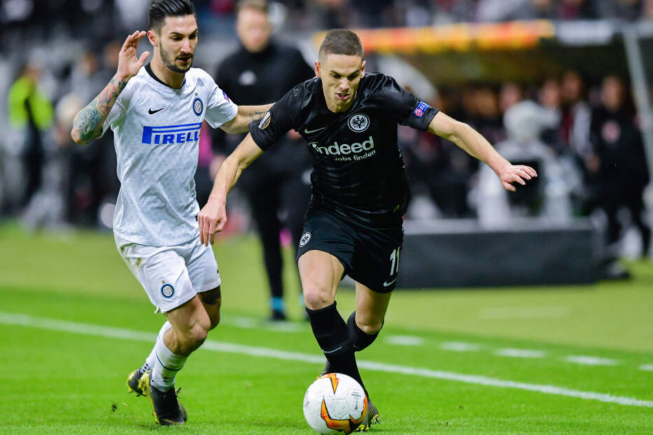 Am Donnerstag spielen Mijat Gacinovic (Re.) und Kollegen bereits bei Inter Mailand um den Einzug ins Europa League-Viertelfinale.