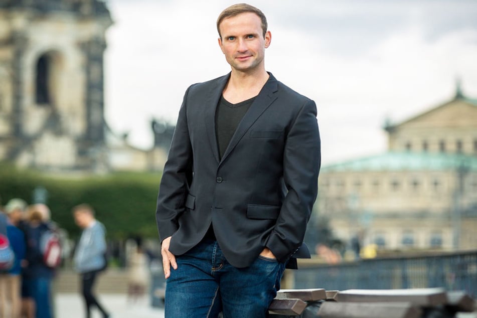 Nico Müller wohnt in Dresden.