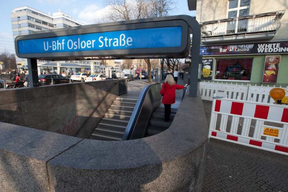 Ein junger Mann wurde am U-Bahnhof Osloer Straße in Berlin-Mitte schwer verletzt (Symbolbild).