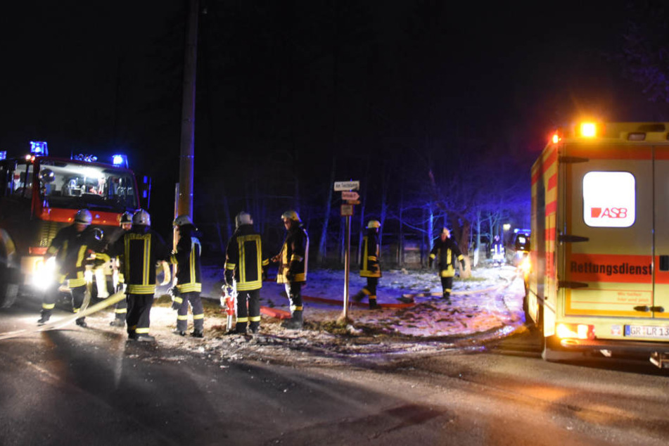 Mit einem Großaufgebot rückte die Feuerwehr gestern nach Sohland am Rotstein
aus.