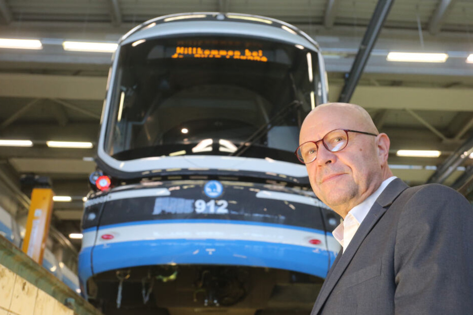 CVAG-Sprecher Stefan Tschök (62) wünscht sich eine Ampel am Bahnsteig 10.