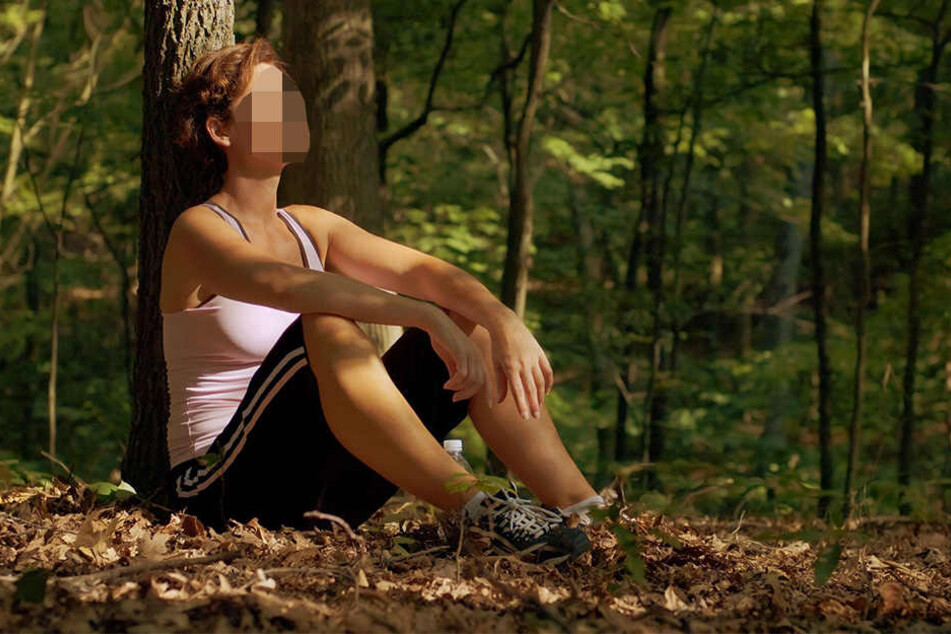 Die Joggerin (59) war am Samstagmorgen in Lippe unterwegs, als sie dem Täter nur knapp entkommen konnte. (Symbolbild)