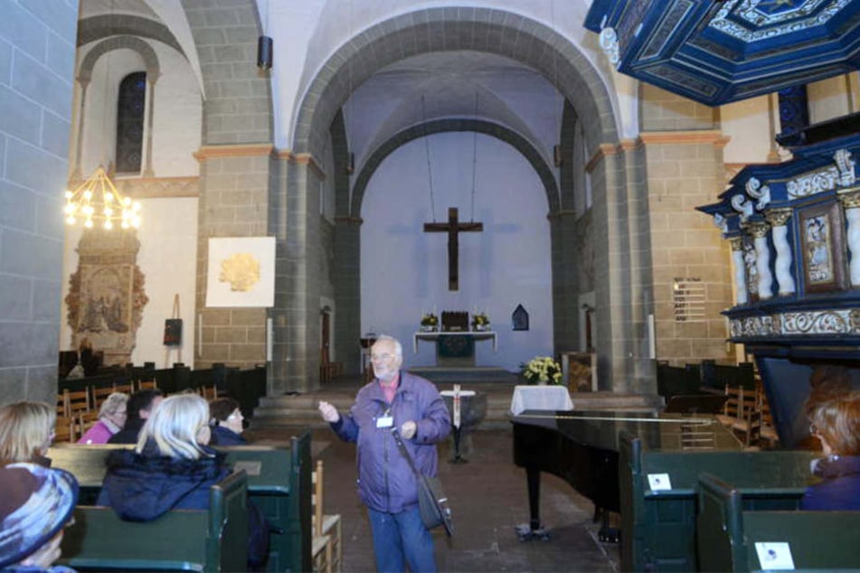 Man braucht schon einen starken Magen, um den Gestank in der St.-Andreas-Kirche zu ertragen.