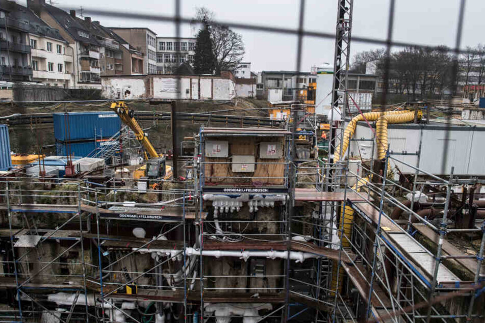Die Einsturzstelle ist eine Baustelle.