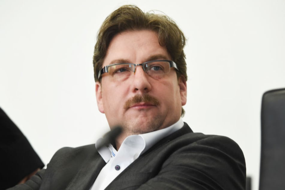 Holger Arppe sitzt im Landtag von Mecklenburg-Vorpommern und ist zwar AfD-Mitglied, gehört aber nicht mehr der Fraktion an.