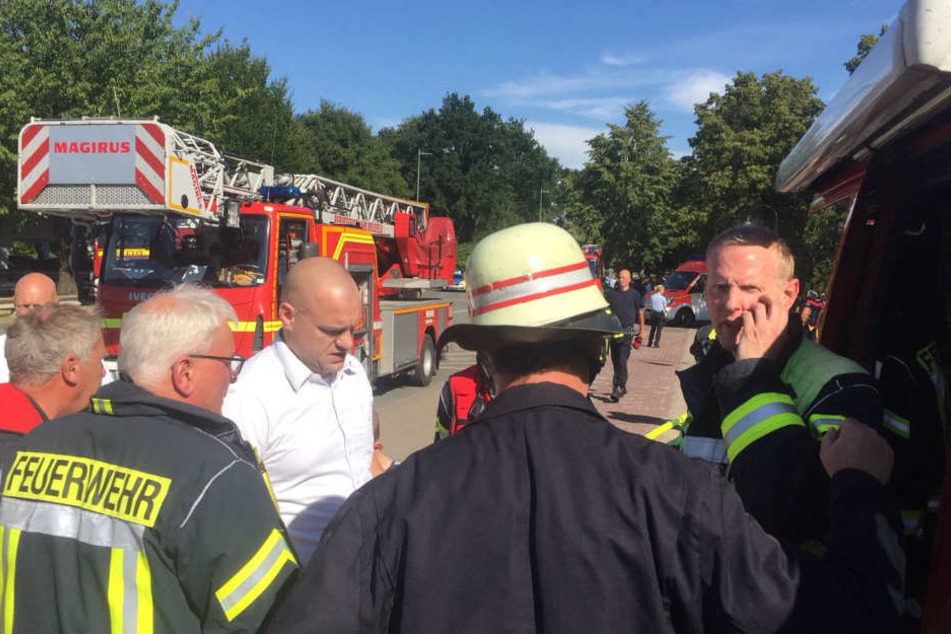 35 Einsatzkräfte sind vor Ort.