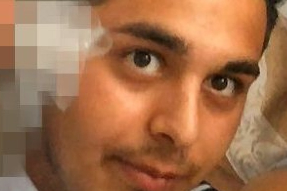 Am 21. Oktober, gegen 05.30 Uhr, gab es in Leipzig-Grünau eine Auseinandersetzung zwischen drei Männern, die für einen jungen Tunesier tödlich endete. Von dem mutmaßlichen Mörder fehlt derzeit jede Spur.