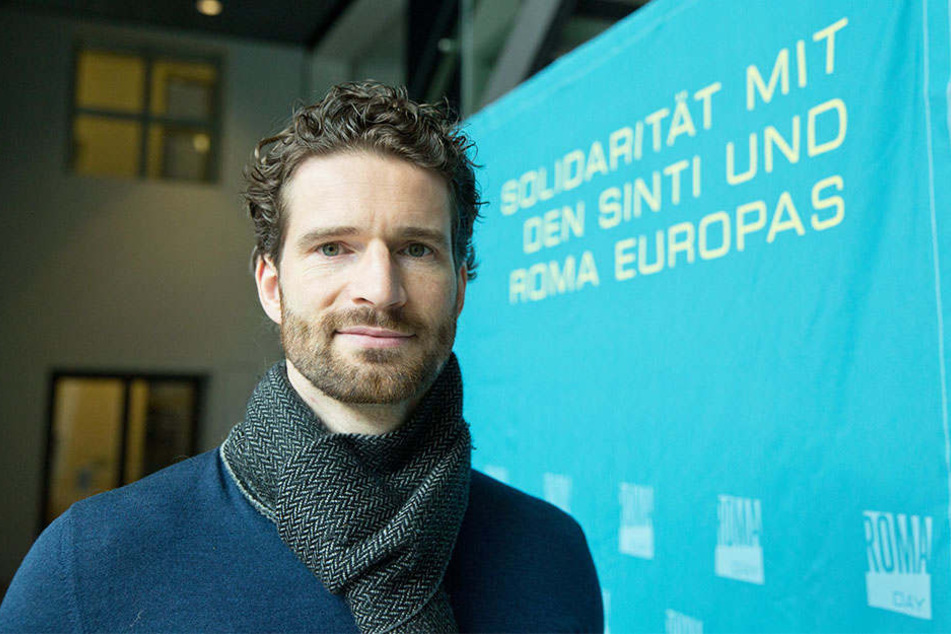 Arne Friedrich engagiert sich für Sinti und Roma in Europa.