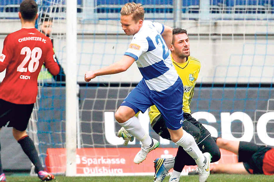 Dennis Grote kam am 7. Februar 2015 in der 19. Minute aufs Feld und erzielte innerhalb von 13 Minuten zwei Tore für den MSV gegen Chemnitz. Hier bejubelter seinen ersten Treffer.