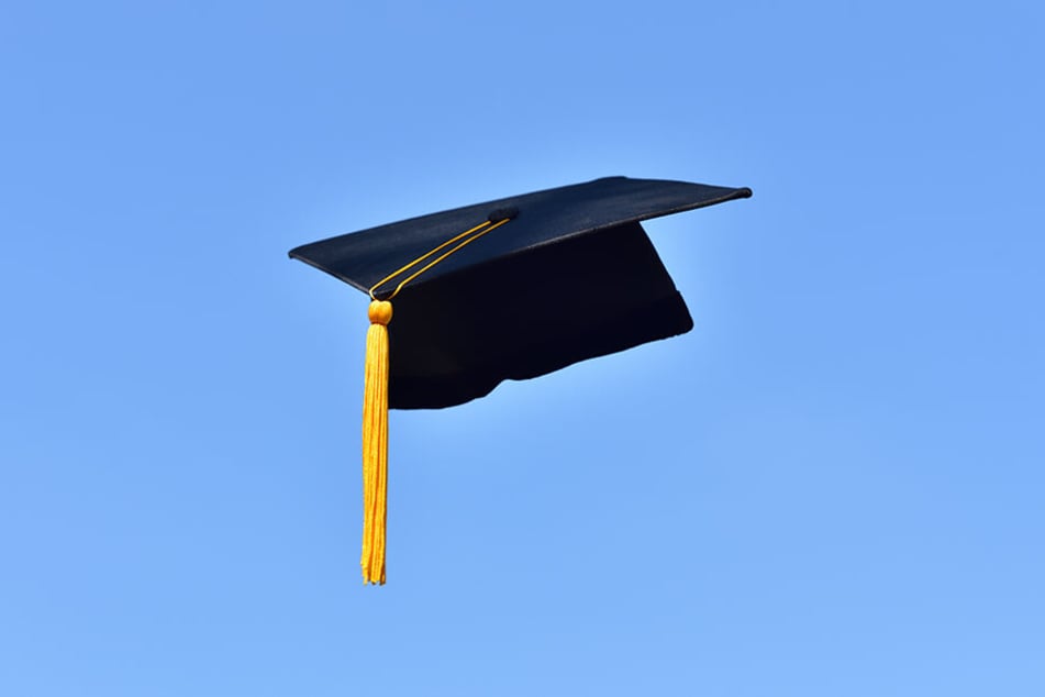 Es hätte fast geklappt mit dem Alumni Hut, doch der Schwindel flog letztlich auf.