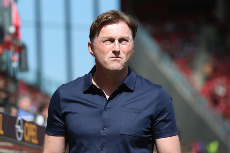 Ralph Hasenhüttl ist seit Juli 2016 Trainer von RB Leipzig. Im Januar riefen die Bayern-Bosse an und wollten ihn als Nachfolger für Jupp Heynckes verpflichten.