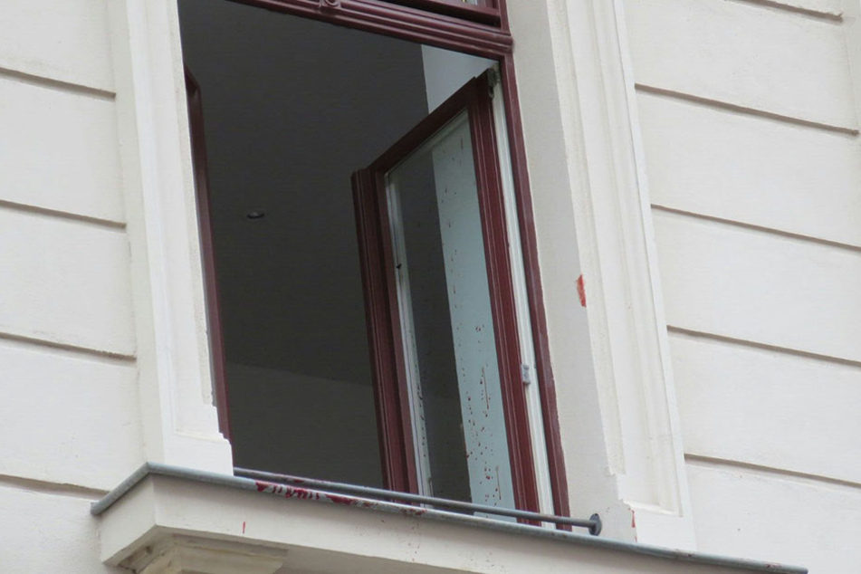 Offenbar fügte sich der Gestörte die Verletzungen selbst zu.