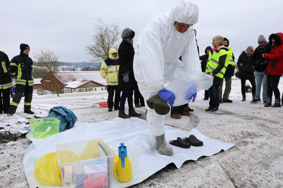 Rund 100 Einsatzkräfte der Behörden, des DRK, der Feuerwehr und dem THW waren bei der Übung im Einsatz.