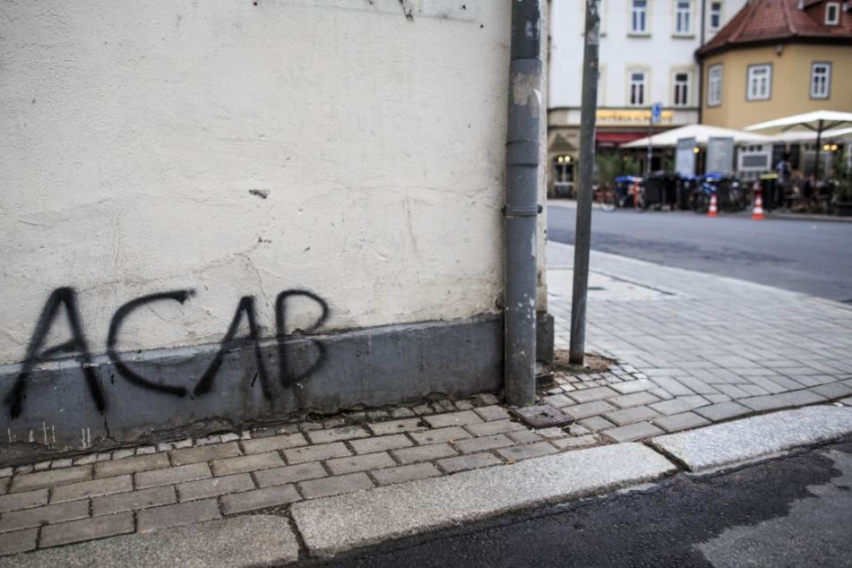 Hassbotschaft ACAB: "All Cops are bastards"
