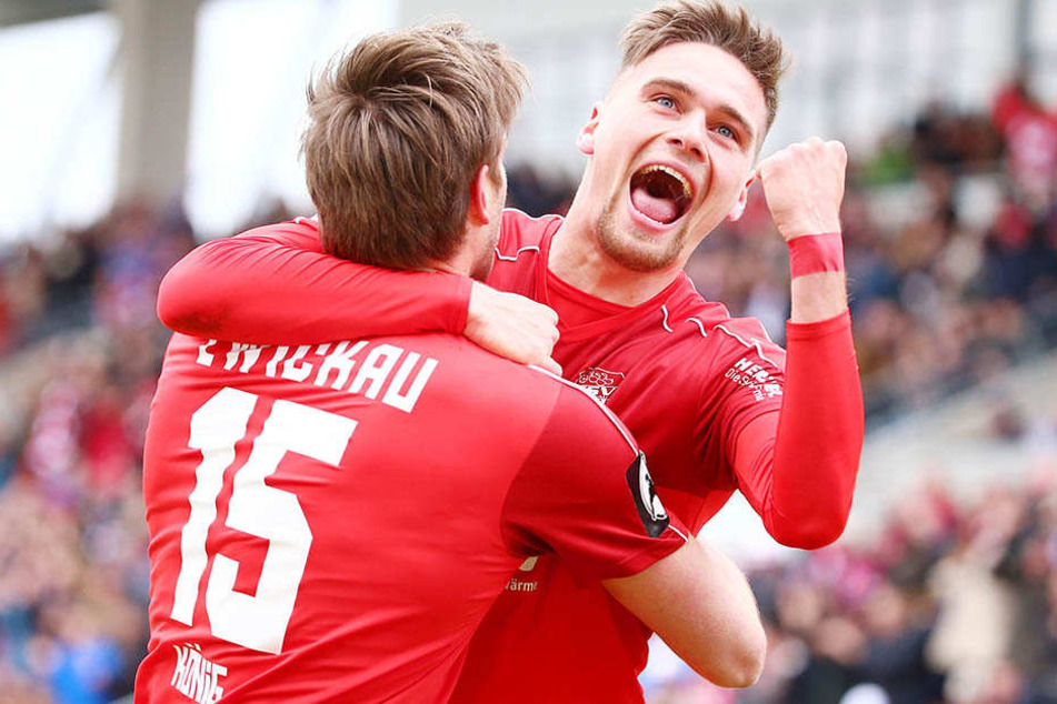 Das erfolgreiche Torjägerduo gibt es nicht mehr. Jonas Nietfeld (r.) und Ronny König.