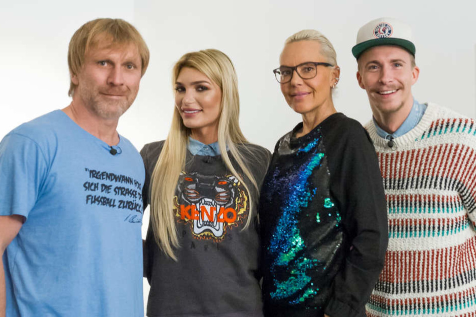 Am Sonntagabend treten Angsar Brinkmann (48, v.l.), Giuliana Farfalla (21), Natascha Ochsenknecht (53) und David Friedrich (28) beim Dschungel-Dinner gegeneinander an.
