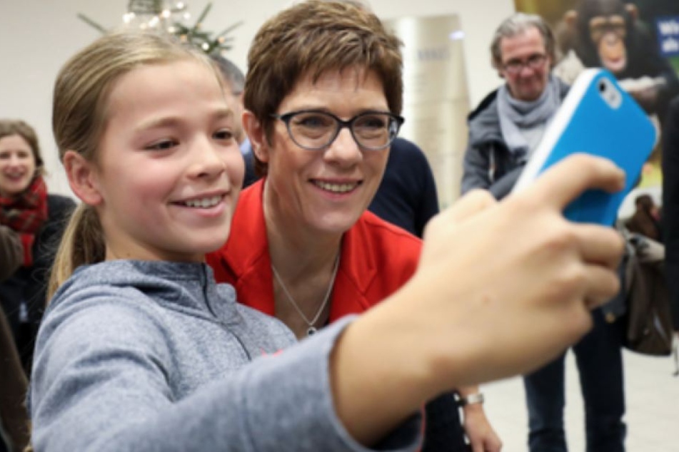 Annegret Kramp-Karrenbauer (56, CDU) ist als Politikerin beliebt.