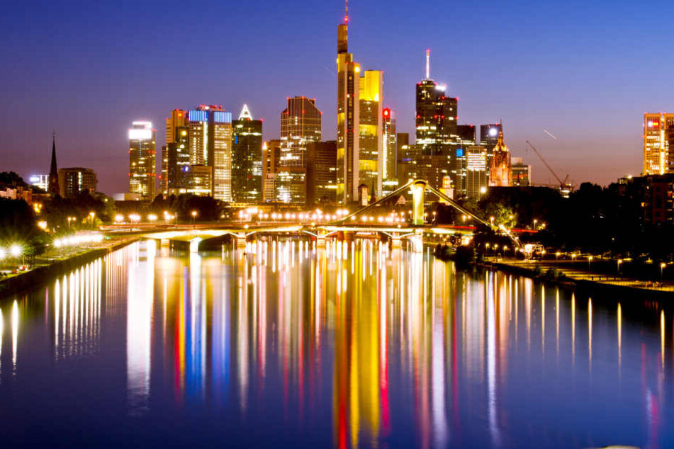 Viele Menschen zieht es in die Mainmetropole.