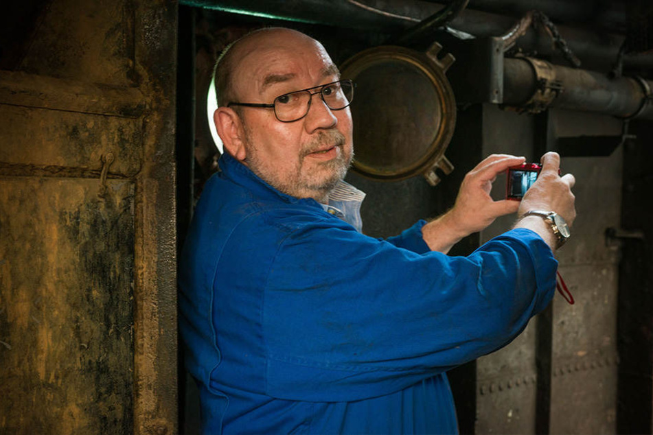 Sachverständiger Manfred Schulte (61) begutachtete die Schäden.