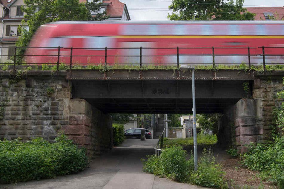 Der Mann wollte sich wahrscheinlich mit seiner kleinen Tochter über die Grenze absetzen. (Symbolbild)