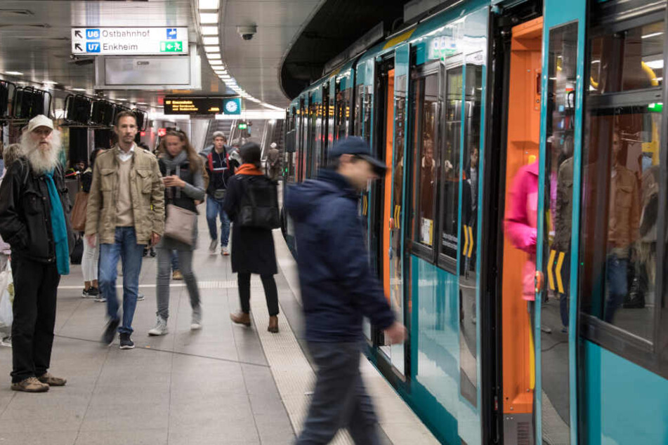 Warum die Bremsen des Zuges heißliefen, ist aber noch unklar. (Symbolbild)