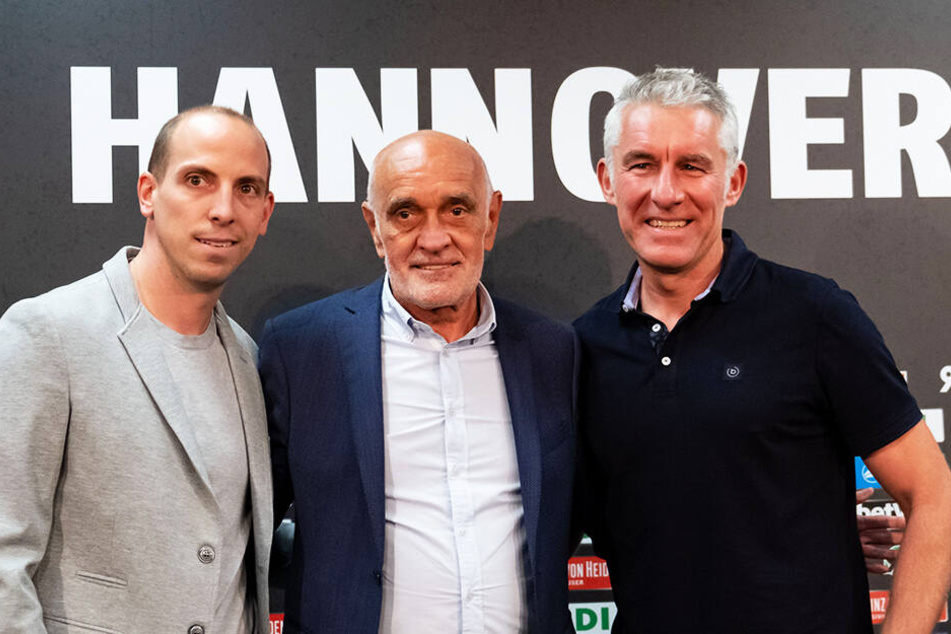 Von links: Der neue 96-Sportdirektor Jan Schlaudraff, Präsident Martin Kind und Trainer Mirko Slomka haben noch viel Arbeit vor der Brust.