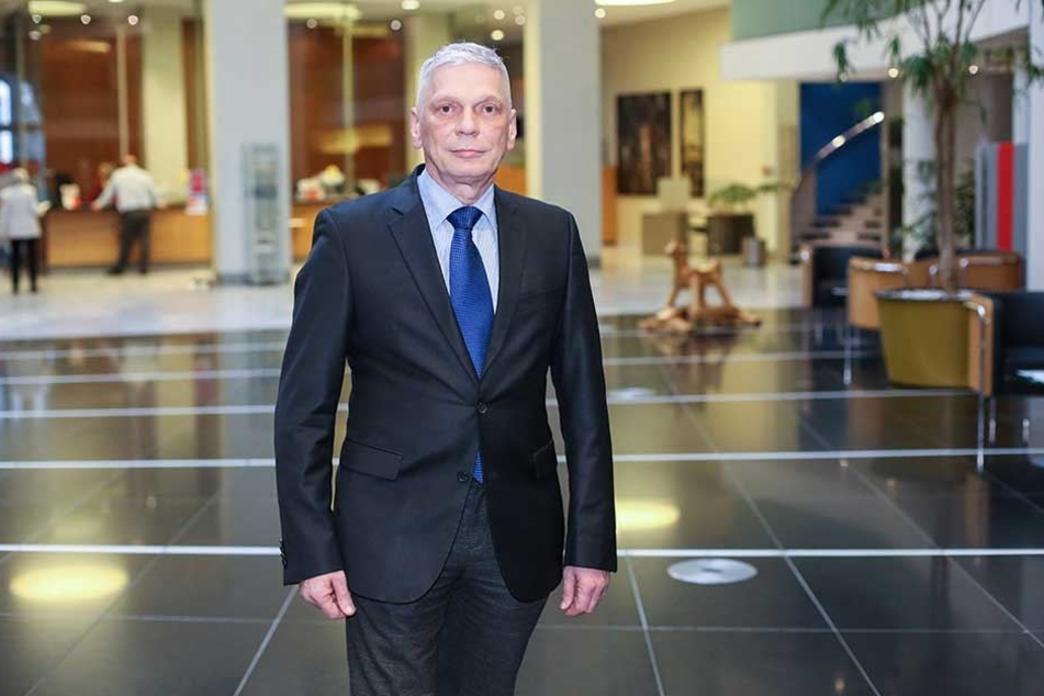 Retter in höchster Not: Andreas Rieger (55), Sprecher der Ostsächsischen Sparkasse Dresden.