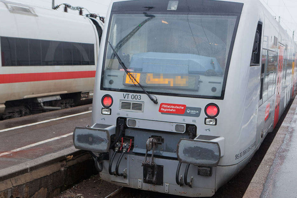 Der Angriff geschah in einer Mitteldeutschen Regiobahn (Symbolbild).