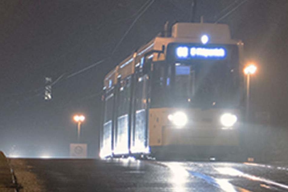 Ein Tram hat in der Nacht zu Mittwoch einen Fußgänger überrolt. (Symbolbild)