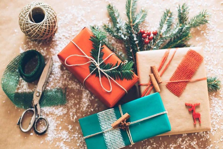 Experten empfehlen Geschenke, die Zeit miteinander ermöglichen. (Symbolbild)
