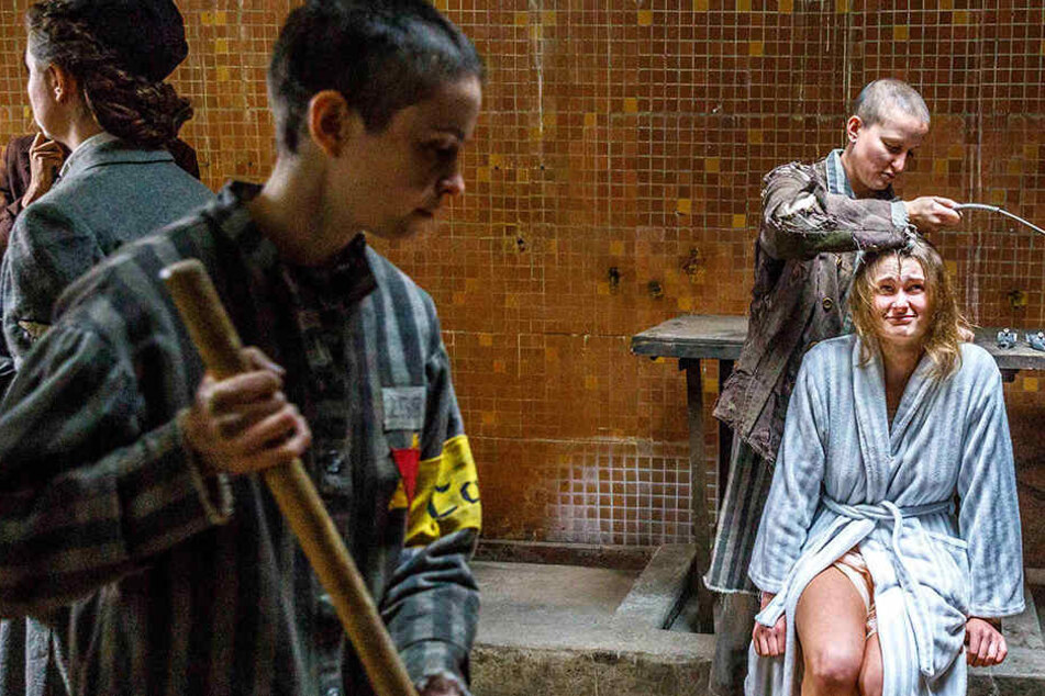 Da waren die Haare noch dran. Für eine Schlüsselszene soll Komparsin
Hannah Kanera (18) ihre Haarpracht opfern.