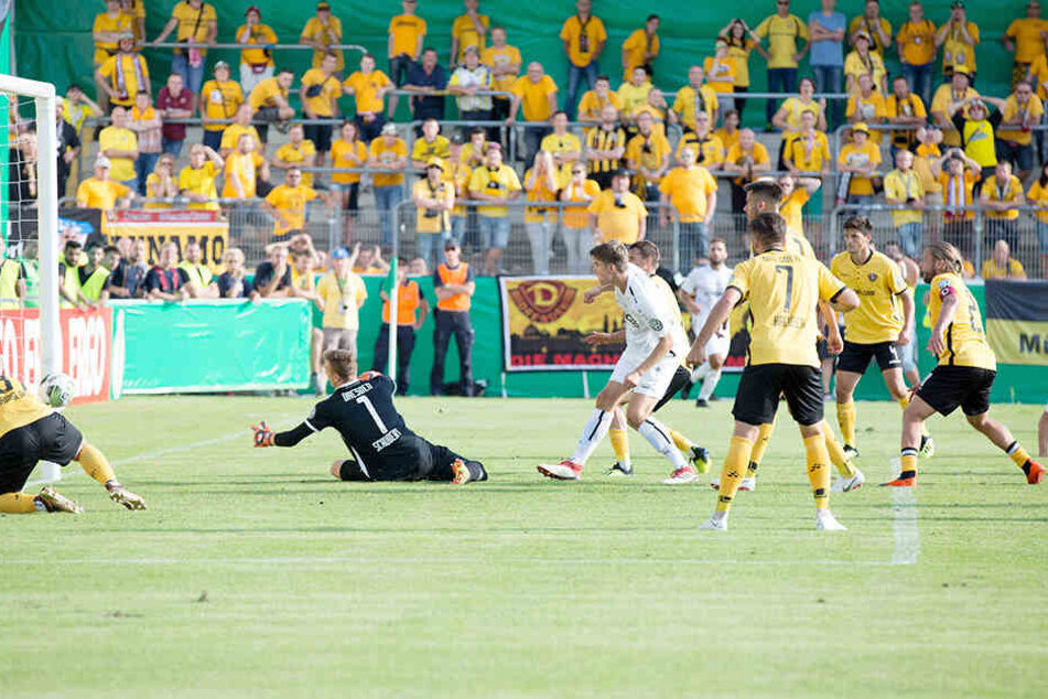 Das Tor zum 3:2 durch Maximilian Hippe bescherte den Dresdner eine derbe Pokalniederlage.