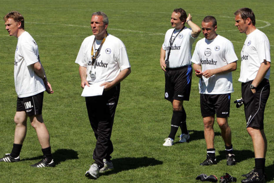 2007 war Weber (li.) als Co-Trainer von "Jahrhundert-Trainer" Ernst Middendorp beim DSC angestellt.