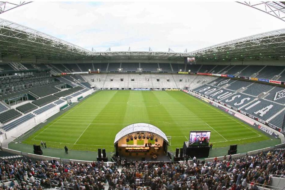 Der Angriff geschah im direkten Umfeld des Borussia-Parks in Mönchengladbach (Archivbild).
